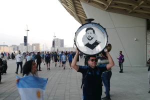 Plavo-belo ludilo ispred "Lusaila", biće 50.000 Argentinaca,  Francuzi "statistička greška"!